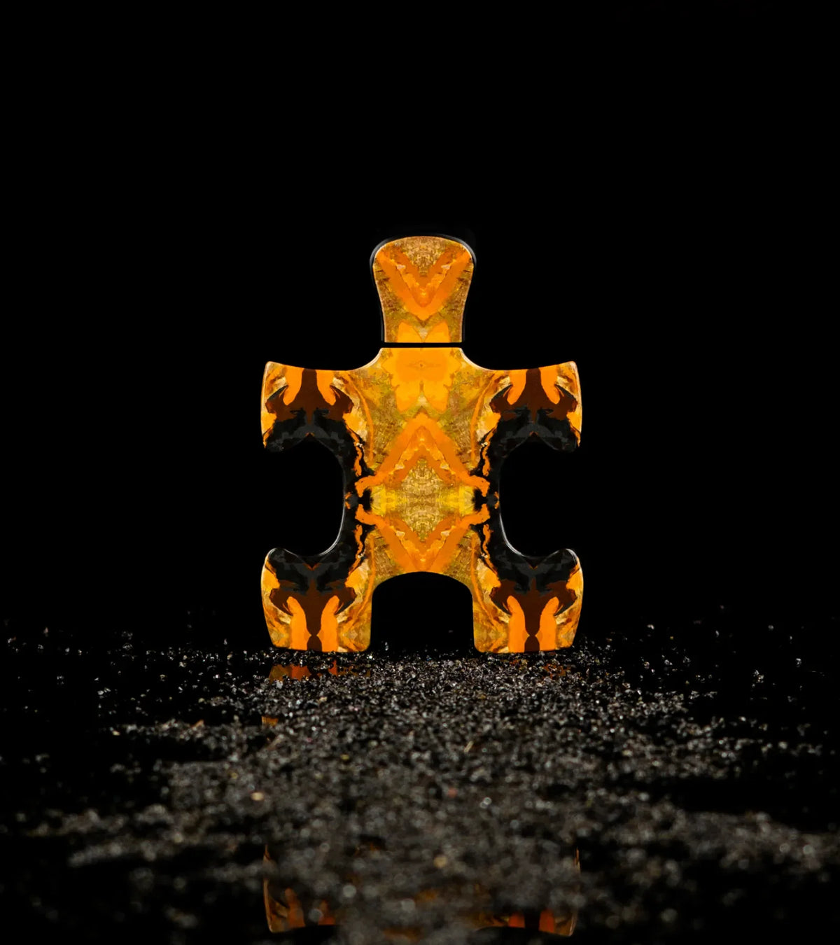 Puzzle Daylight sanatsal niş parfüm şişesi, stüdyo çekimi