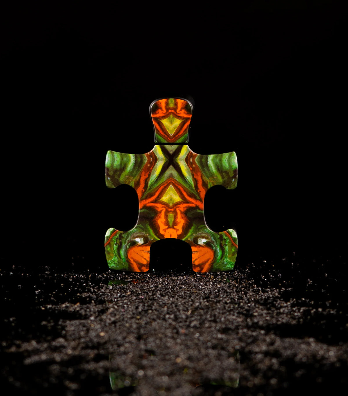 Puzzle Purgatory sanatsal niş parfüm şişesi, stüdyo çekimi
