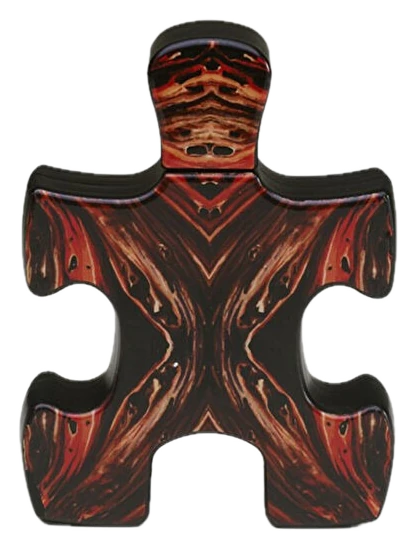 Puzzle Lal Eau de Parfum şişesi, sanatçı Tahir Cengiz Yatağan’ın eserinden evrilen heykelsi tasarım